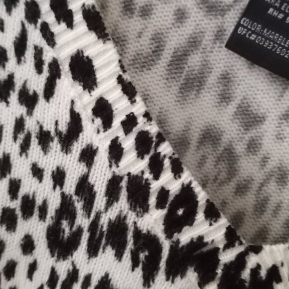 'JOSEPHINE CHAUS' XXL Animal design Vee neck Sweater EUC - Picture 4 of 11
